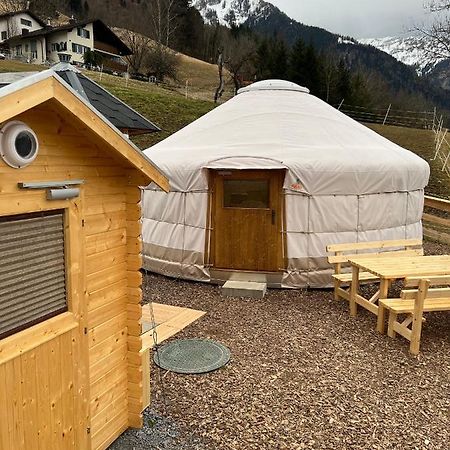 Jurte Beim Lama- & Alpakahof Triesenberg Hotel Luaran gambar